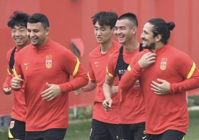 开云体育app-国足人员框架已趋于稳定 中卫组合成首要解决问题